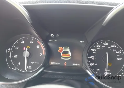 2018 Alfa Romeo Giulia Awd из США, поврежденный, VIN ZARFAEDN5J7565014